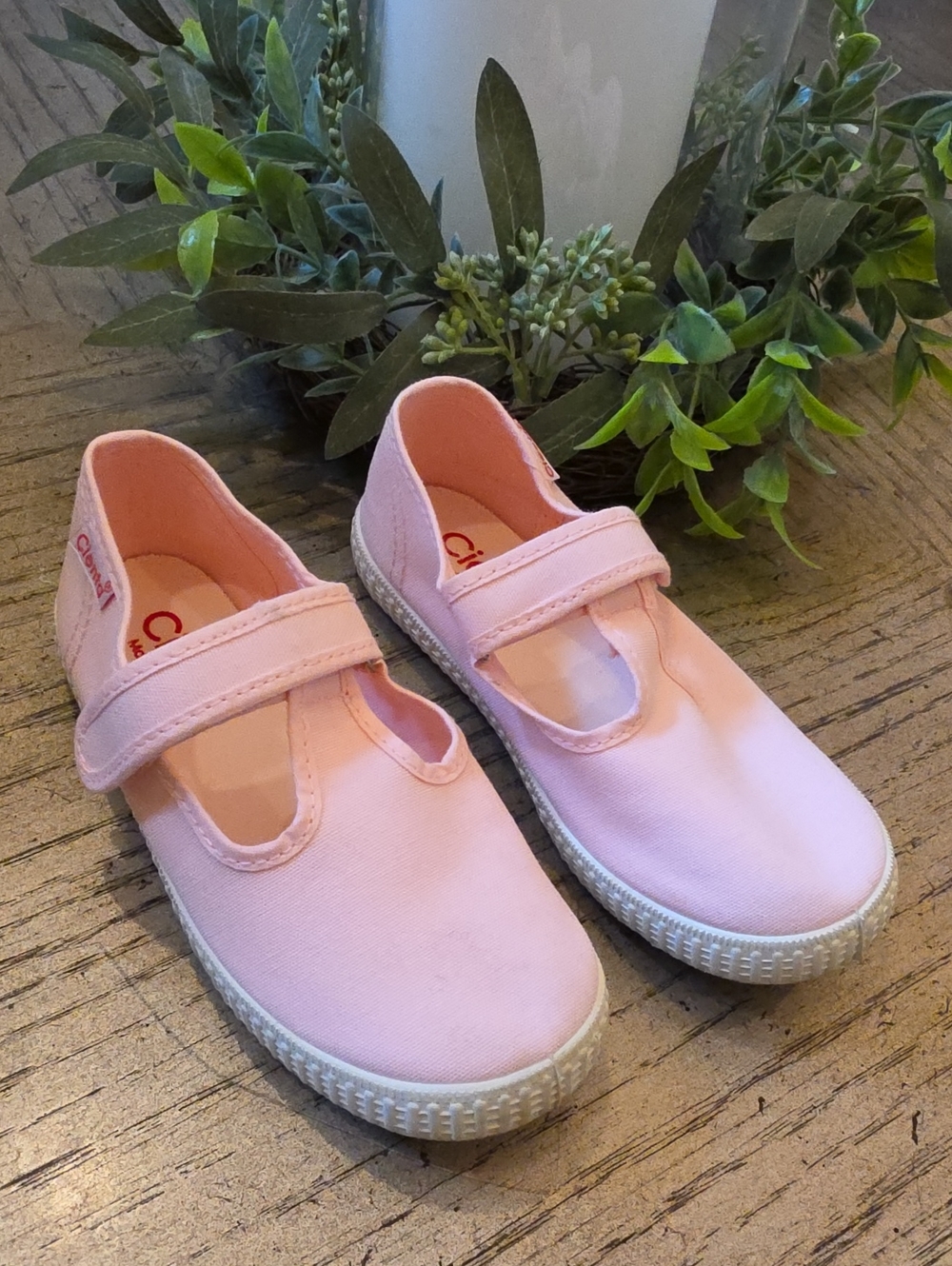 Cienta Pink Canvas Mary Jane Sneakers for Kids Size 11